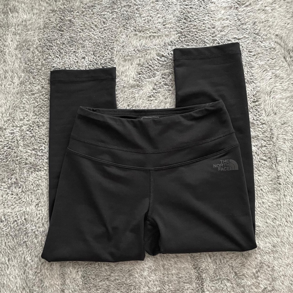 black north face capri leggings